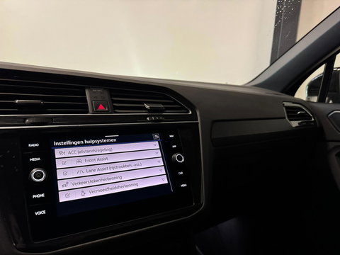 Volkswagen Tiguan 1.5 TSI R-Line PANO KEYLESS CAM