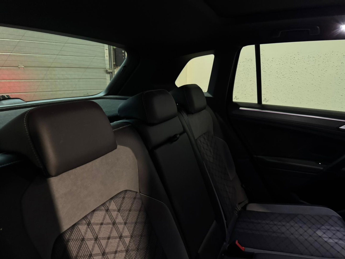 Volkswagen Tiguan 1.5 TSI R-Line PANO KEYLESS CAM