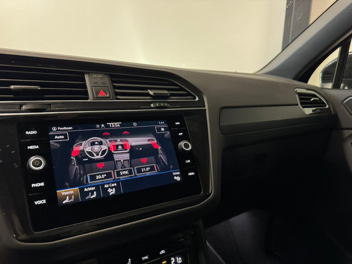 Volkswagen Tiguan 1.5 TSI R-Line PANO KEYLESS CAM