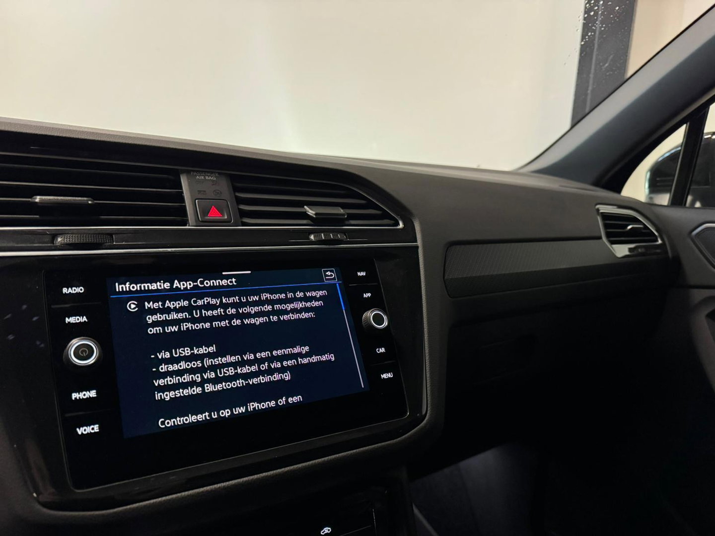 Volkswagen Tiguan 1.5 TSI R-Line PANO KEYLESS CAM