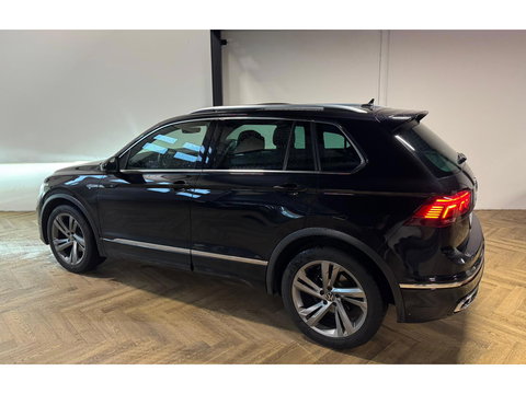 Volkswagen Tiguan 1.5 TSI R-Line PANO KEYLESS CAM