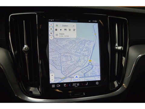 Volvo V60 T6 Hybride Ultimate Dark Long Range | Bowers & Wilkins | Head-Up Display | Panoramadak | Stoel + Stuur Verwarmd |