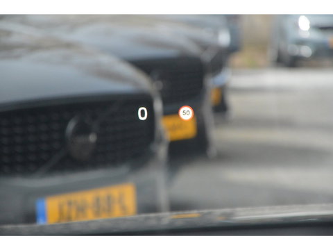 Volvo V60 T6 Hybride Ultimate Dark Long Range | Bowers & Wilkins | Head-Up Display | Panoramadak | Stoel + Stuur Verwarmd |