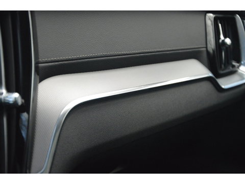 Volvo V60 T6 Hybride Ultimate Dark Long Range | Bowers & Wilkins | Head-Up Display | Panoramadak | Stoel + Stuur Verwarmd |