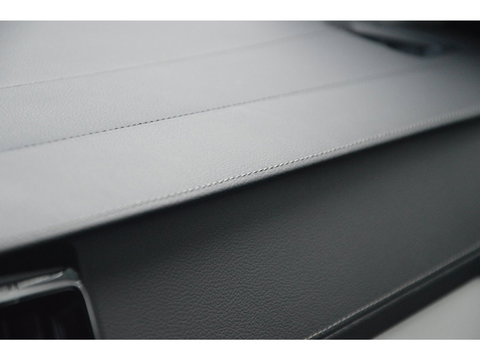 Volvo V60 T6 Hybride Ultimate Dark Long Range | Bowers & Wilkins | Head-Up Display | Panoramadak | Stoel + Stuur Verwarmd |