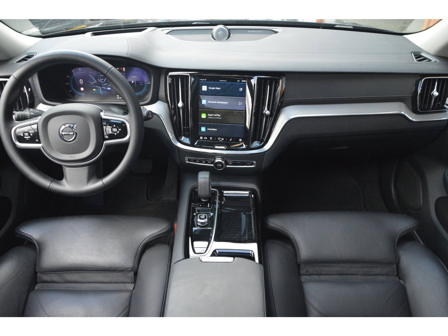 Volvo V60 T6 Hybride Ultimate Dark Long Range | Bowers & Wilkins | Head-Up Display | Panoramadak | Stoel + Stuur Verwarmd |