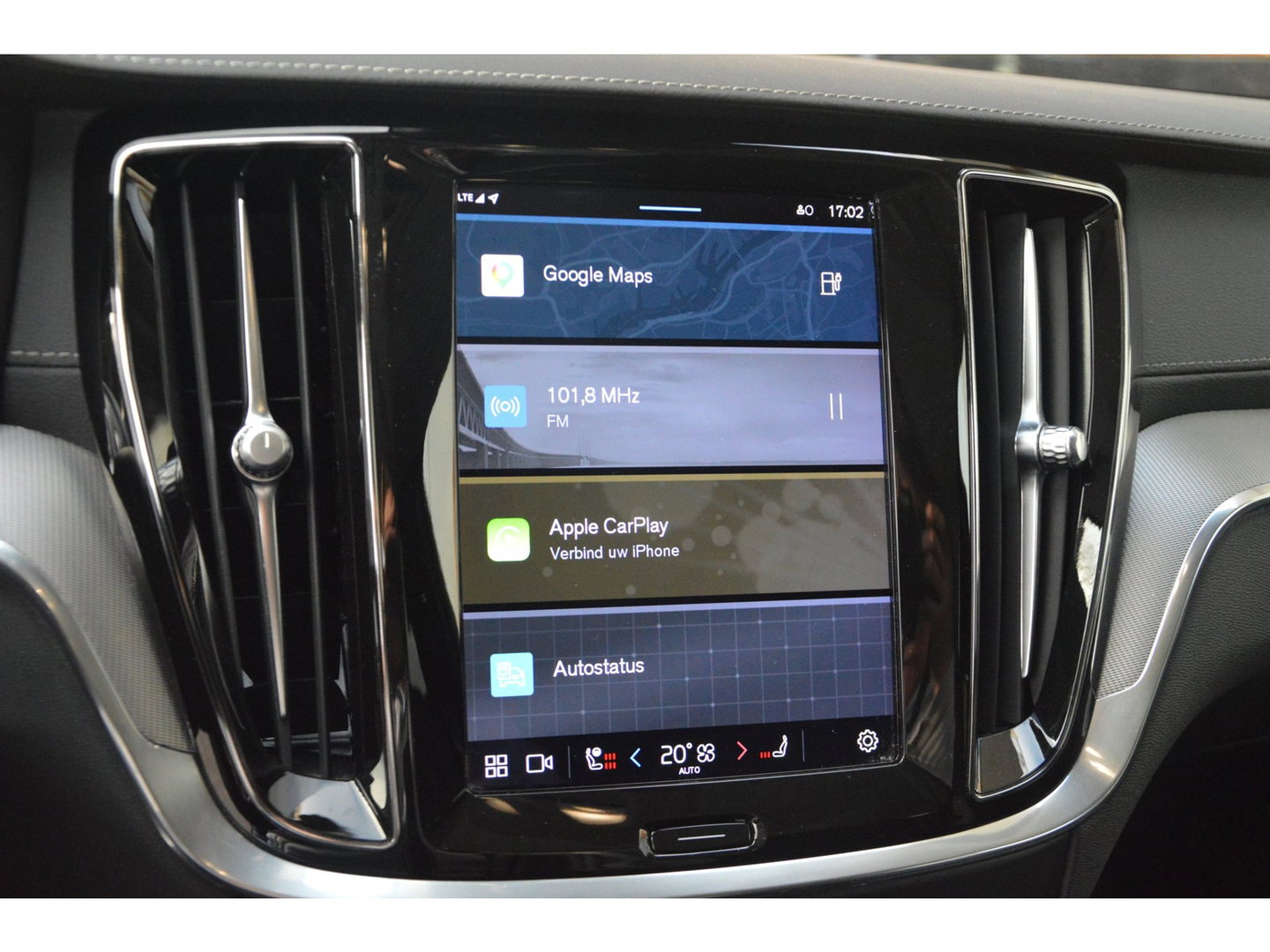 Volvo V60 T6 Hybride Ultimate Dark Long Range | Bowers & Wilkins | Head-Up Display | Panoramadak | Stoel + Stuur Verwarmd |