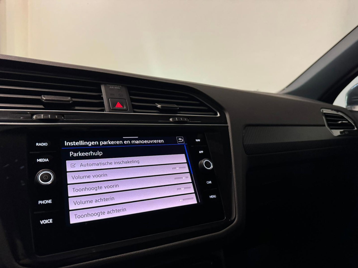 Volkswagen Tiguan 1.5 TSI R-Line PANO KEYLESS VOL'