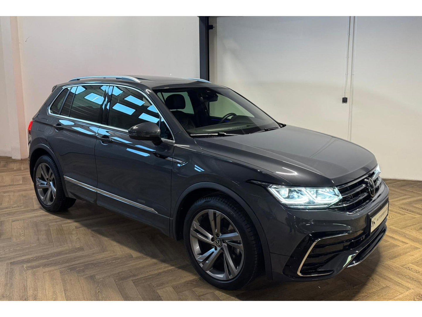 Volkswagen Tiguan 1.5 TSI R-Line PANO KEYLESS VOL'