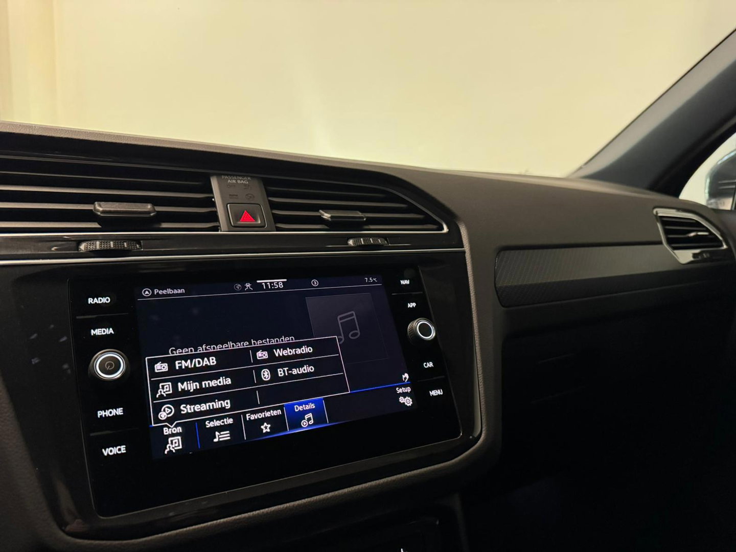 Volkswagen Tiguan 1.5 TSI R-Line PANO KEYLESS VOL'