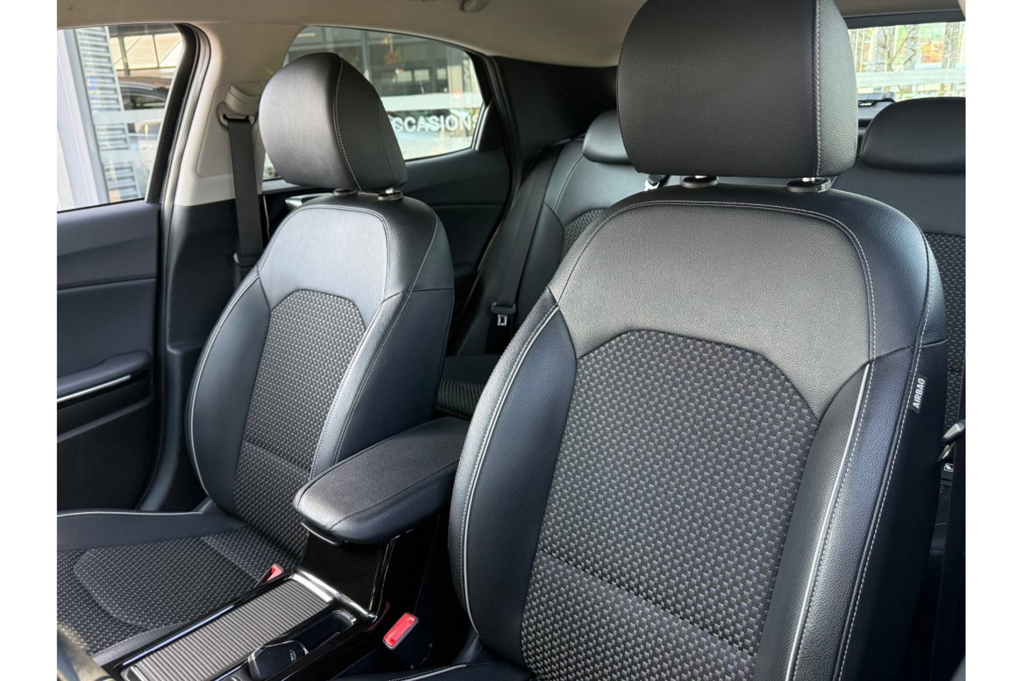 Kia Xceed 1.6 GDI PHEV DYNLINE AIRCO LMV PDC-CAMERA NAVI.