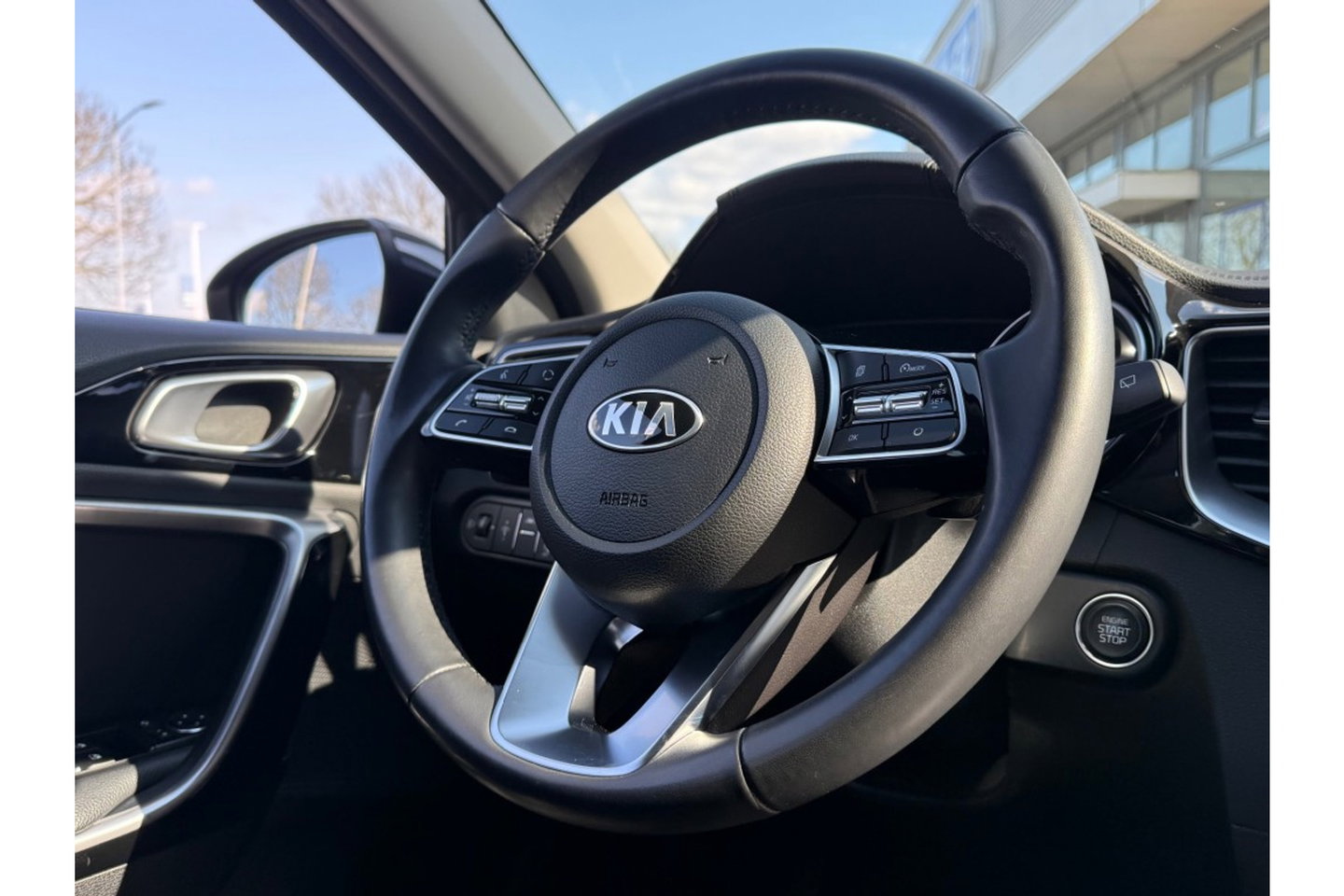 Kia Xceed 1.6 GDI PHEV DYNLINE AIRCO LMV PDC-CAMERA NAVI.