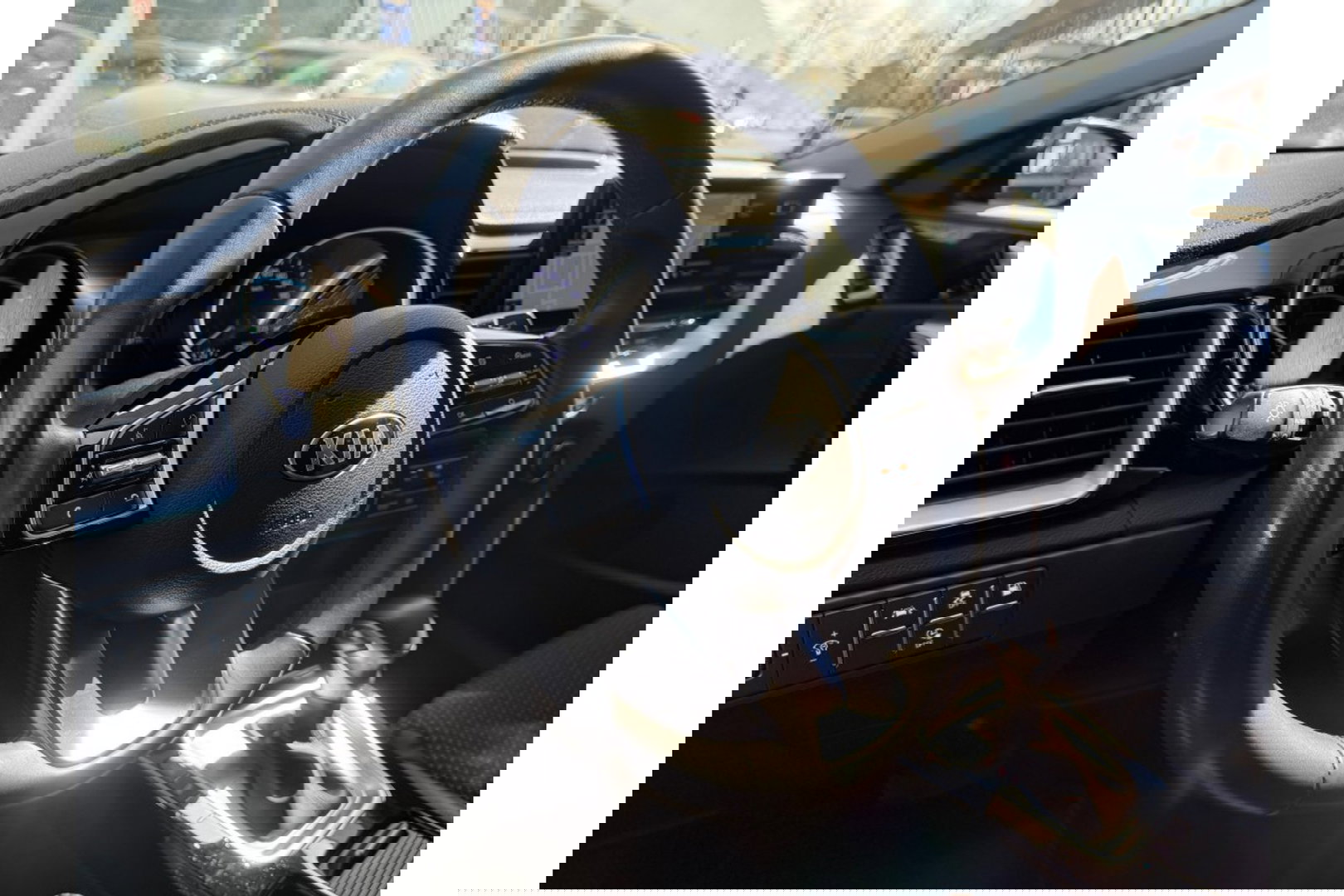 Kia Xceed 1.6 GDI PHEV DYNLINE AIRCO LMV PDC-CAMERA NAVI.