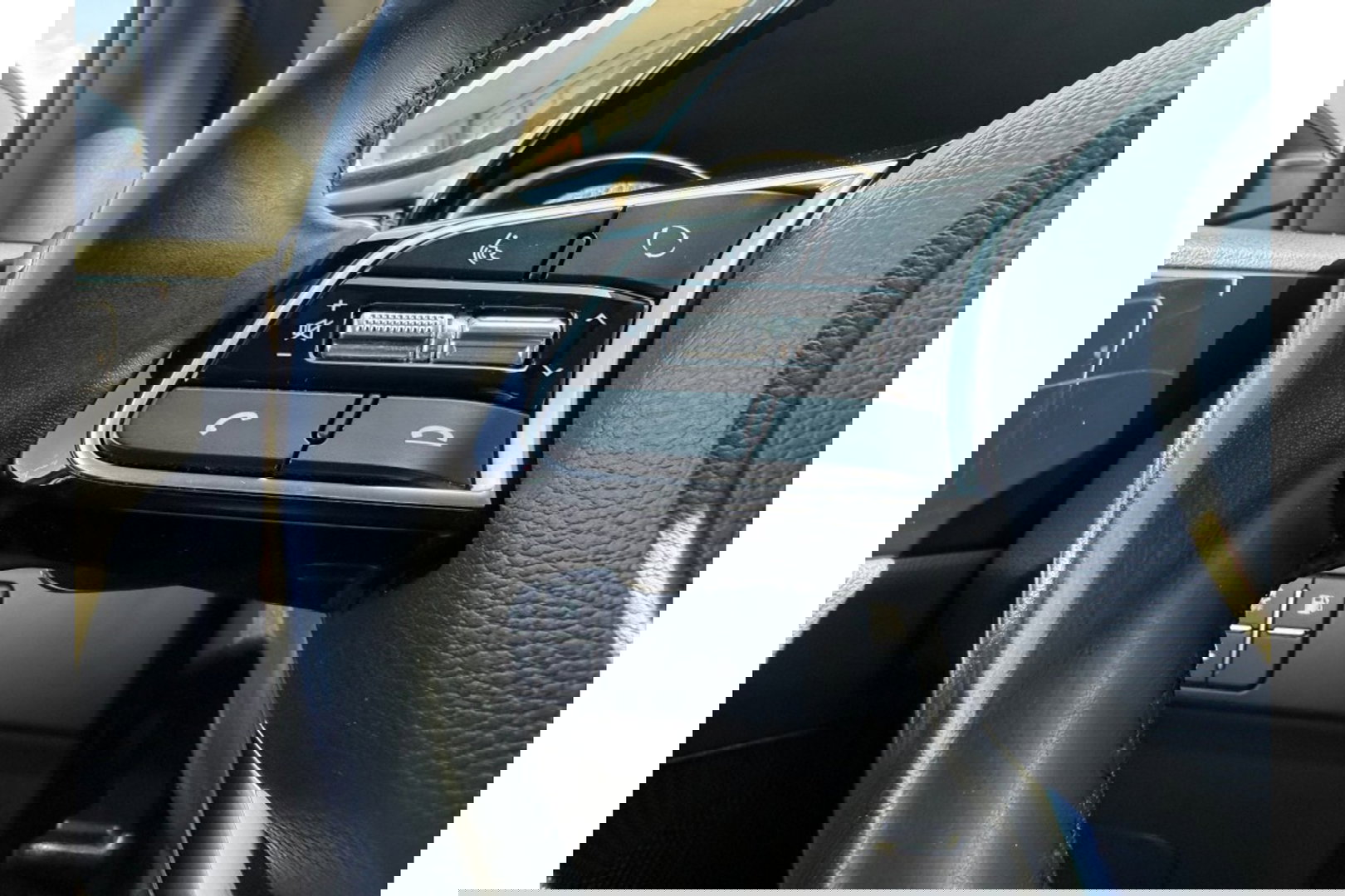 Kia Xceed 1.6 GDI PHEV DYNLINE AIRCO LMV PDC-CAMERA NAVI.