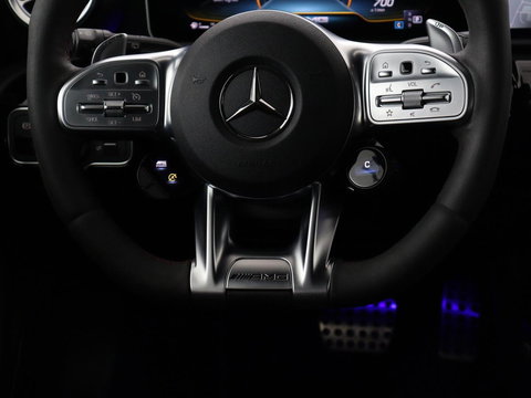 Mercedes-Benz A-Klasse AMG 35 4Matic Night | Panoramadak | Carplay | Widescreen | Stoelverwarming | Burmester | 360 camera | Sfeerverlichting | Leder/Alcantara | Navigatie