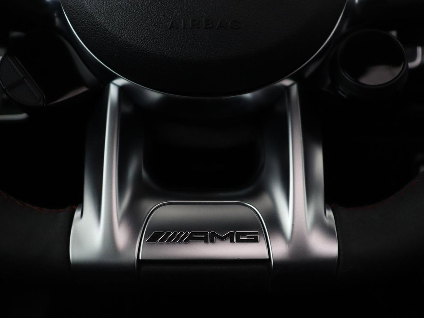 Mercedes-Benz A-Klasse AMG 35 4Matic Night | Panoramadak | Carplay | Widescreen | Stoelverwarming | Burmester | 360 camera | Sfeerverlichting | Leder/Alcantara | Navigatie