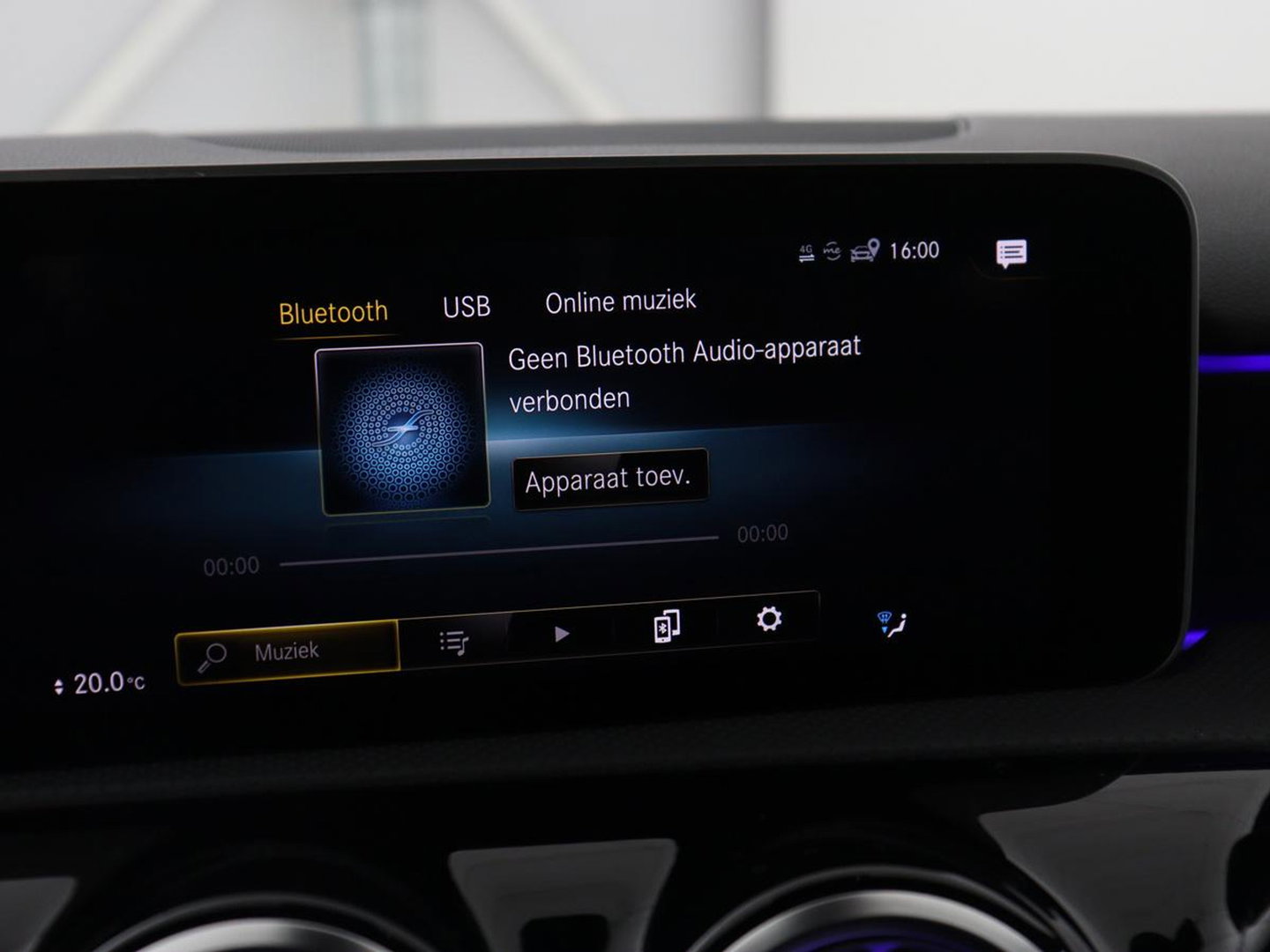 Mercedes-Benz A-Klasse AMG 35 4Matic Night | Panoramadak | Carplay | Widescreen | Stoelverwarming | Burmester | 360 camera | Sfeerverlichting | Leder/Alcantara | Navigatie