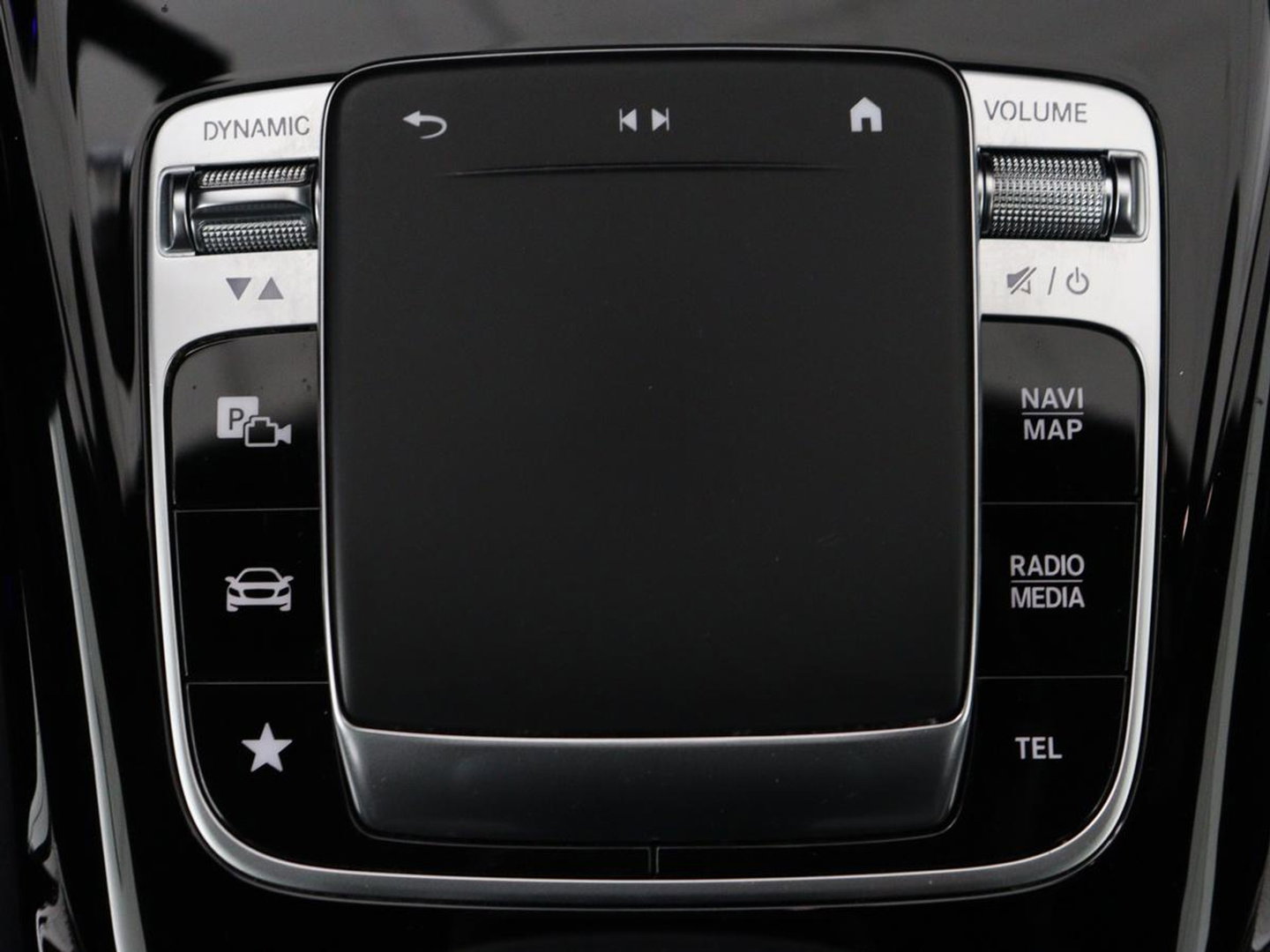 Mercedes-Benz A-Klasse AMG 35 4Matic Night | Panoramadak | Carplay | Widescreen | Stoelverwarming | Burmester | 360 camera | Sfeerverlichting | Leder/Alcantara | Navigatie