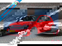 Volkswagen Golf - GTI 2.0 TSI 220pk | Panoramadak | Stoelverwarming | Adaptive Cruise | Navi | Clima