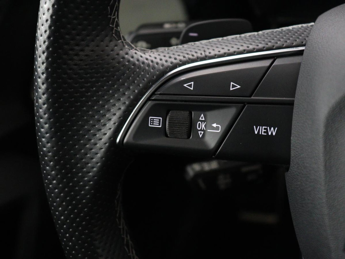 Audi A3 2.0 TFSI S3 quattro | Adaptive cruise | Bang & Olufsen | Matrix LED | Leder/Alcantara | Park Assist | Stoelverwarming | Virtual Cockpit | Carplay | Navigatie | Sportstoelen | Climate control