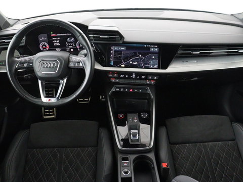 Audi A3 2.0 TFSI S3 quattro | Adaptive cruise | Bang & Olufsen | Matrix LED | Leder/Alcantara | Park Assist | Stoelverwarming | Virtual Cockpit | Carplay | Navigatie | Sportstoelen | Climate control