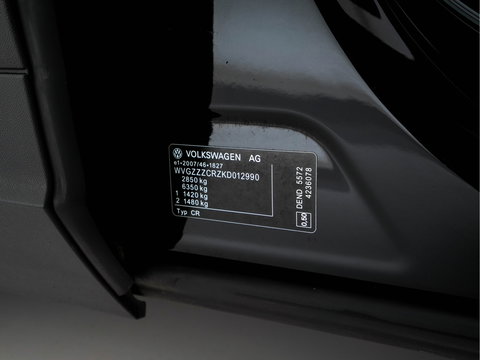 Volkswagen Touareg 3.0 TDI R-Line (INCL-BTW) Aut. *LEATHER | FULL-LED | BLIND-SPOT | HEATED-COMFORTSEATS | AIR-SUSPENSION | KEYLESS | CAMERA | NAVI-FULLMAP | PRIVACY-GLASS | ADAPTIVE-CRUISE |  SHIFT-PADDLES | TOWBAR*