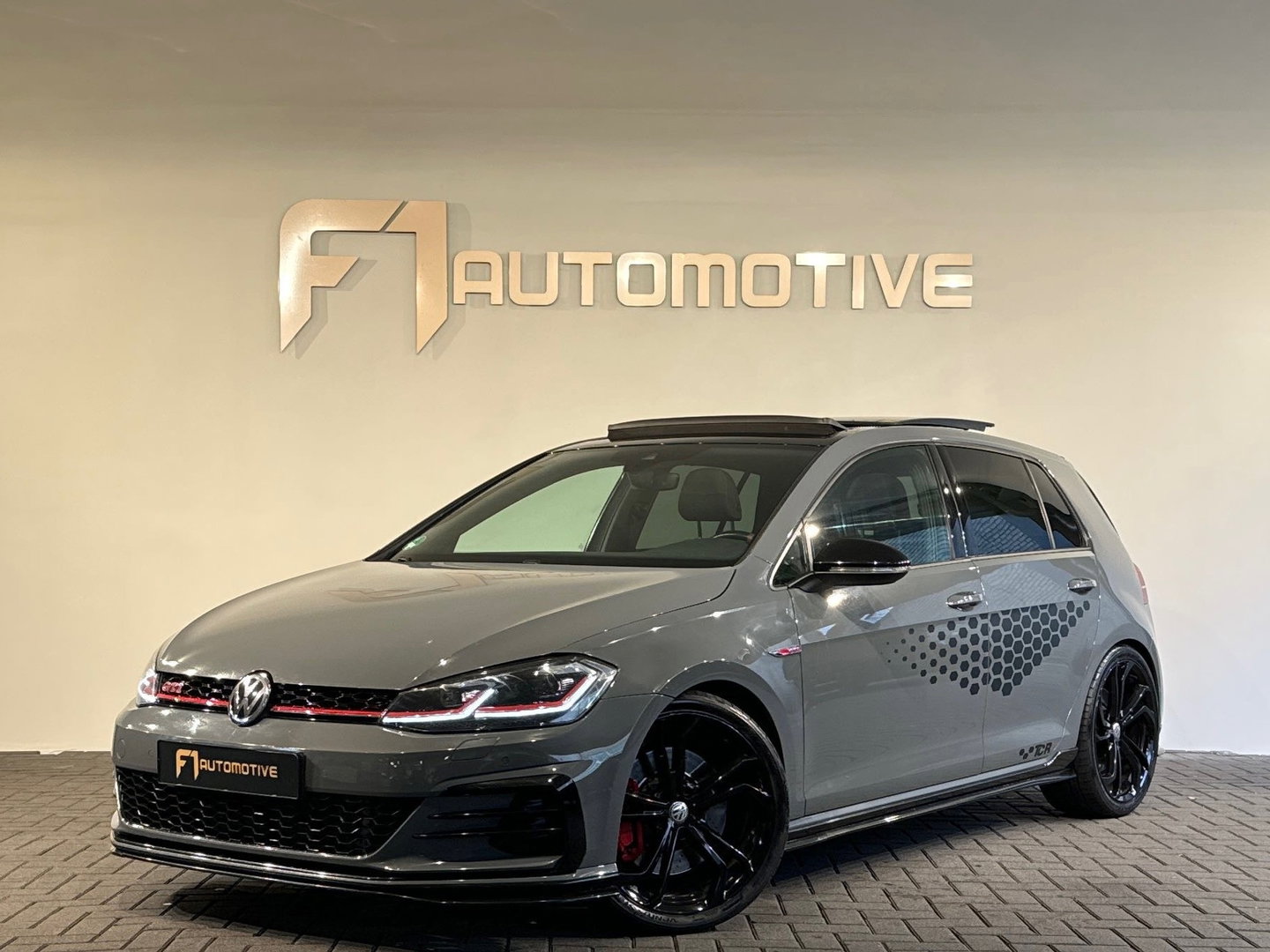 Volkswagen Golf 2.0 TSI GTI TCR Pano|Keyless|DCC|ACC|Camera