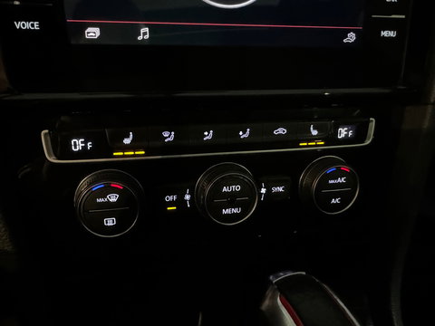 Volkswagen Golf 2.0 TSI GTI TCR Pano|Keyless|DCC|ACC|Camera