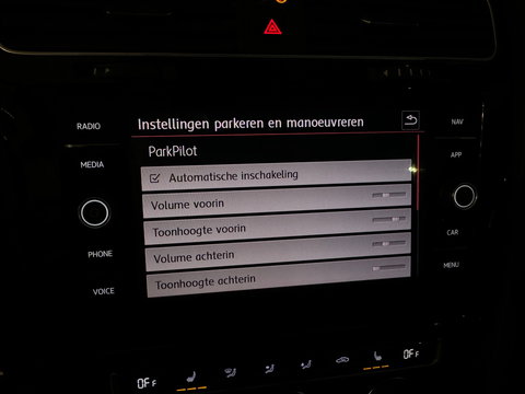 Volkswagen Golf 2.0 TSI GTI TCR Pano|Keyless|DCC|ACC|Camera