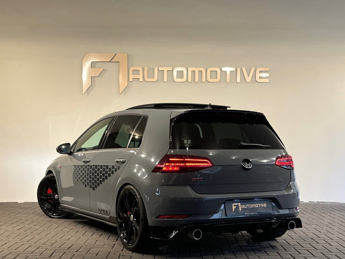 Volkswagen Golf 2.0 TSI GTI TCR Pano|Keyless|DCC|ACC|Camera