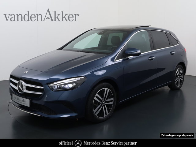 Mercedes-Benz B-Klasse - 250e Luxury // Trekhaak // Panorama dak // Camera // MultiBeam LED // Sfeerverlichting // Stoelverwarming // Wide Screen