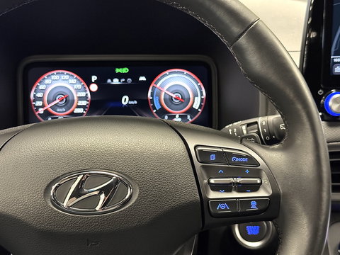 Hyundai KONA EV Comfort Smart 39 kWh | SOH 100% | Standkachel | Krell Sound | Camera | Stuurwielverwarming | Stoelverwarming | Lane Assist | Dodehoeksensor | Adaptieve Cruise Control | DAB |