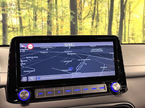 Hyundai KONA EV Comfort Smart 39 kWh | SOH 100% | Standkachel | Krell Sound | Camera | Stuurwielverwarming | Stoelverwarming | Lane Assist | Dodehoeksensor | Adaptieve Cruise Control | DAB |