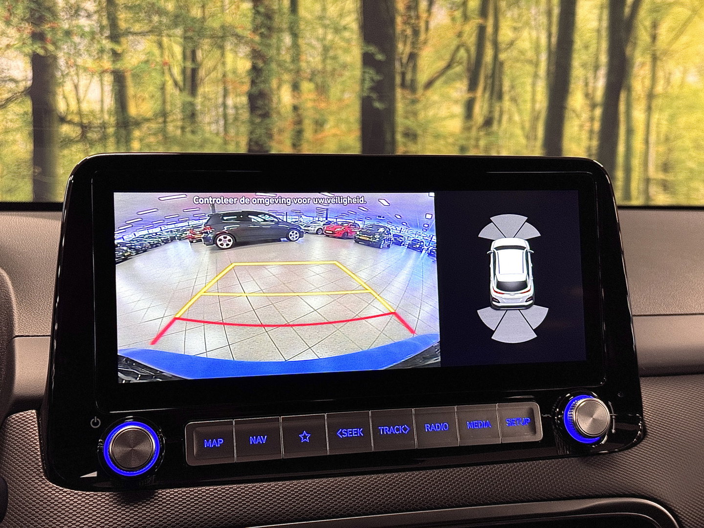 Hyundai KONA EV Comfort Smart 39 kWh | SOH 100% | Standkachel | Krell Sound | Camera | Stuurwielverwarming | Stoelverwarming | Lane Assist | Dodehoeksensor | Adaptieve Cruise Control | DAB |