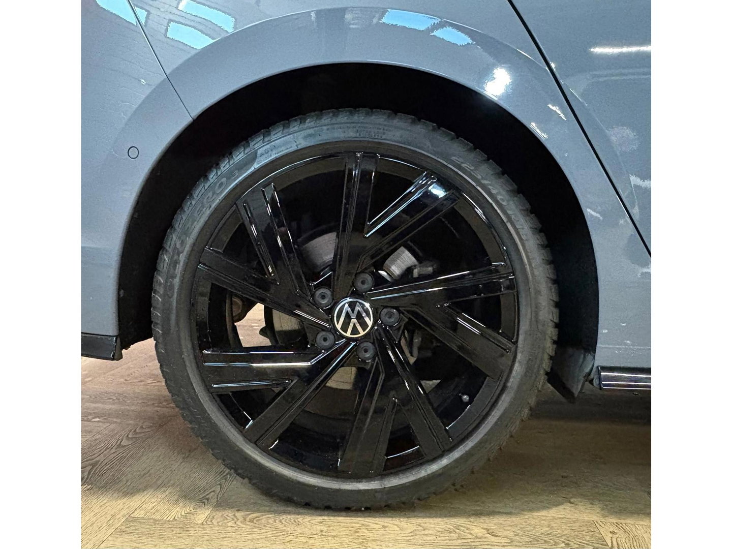 Volkswagen Golf 1.5 eTSI R-Line PANO HUD SFEER VOL'