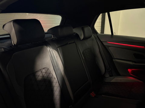 Volkswagen Golf 1.5 eTSI R-Line PANO HUD SFEER VOL'