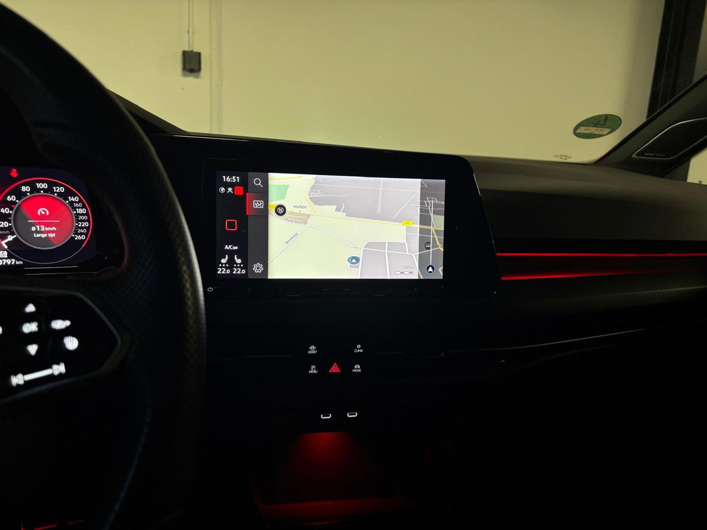 Volkswagen Golf 1.5 eTSI R-Line PANO HUD SFEER VOL'