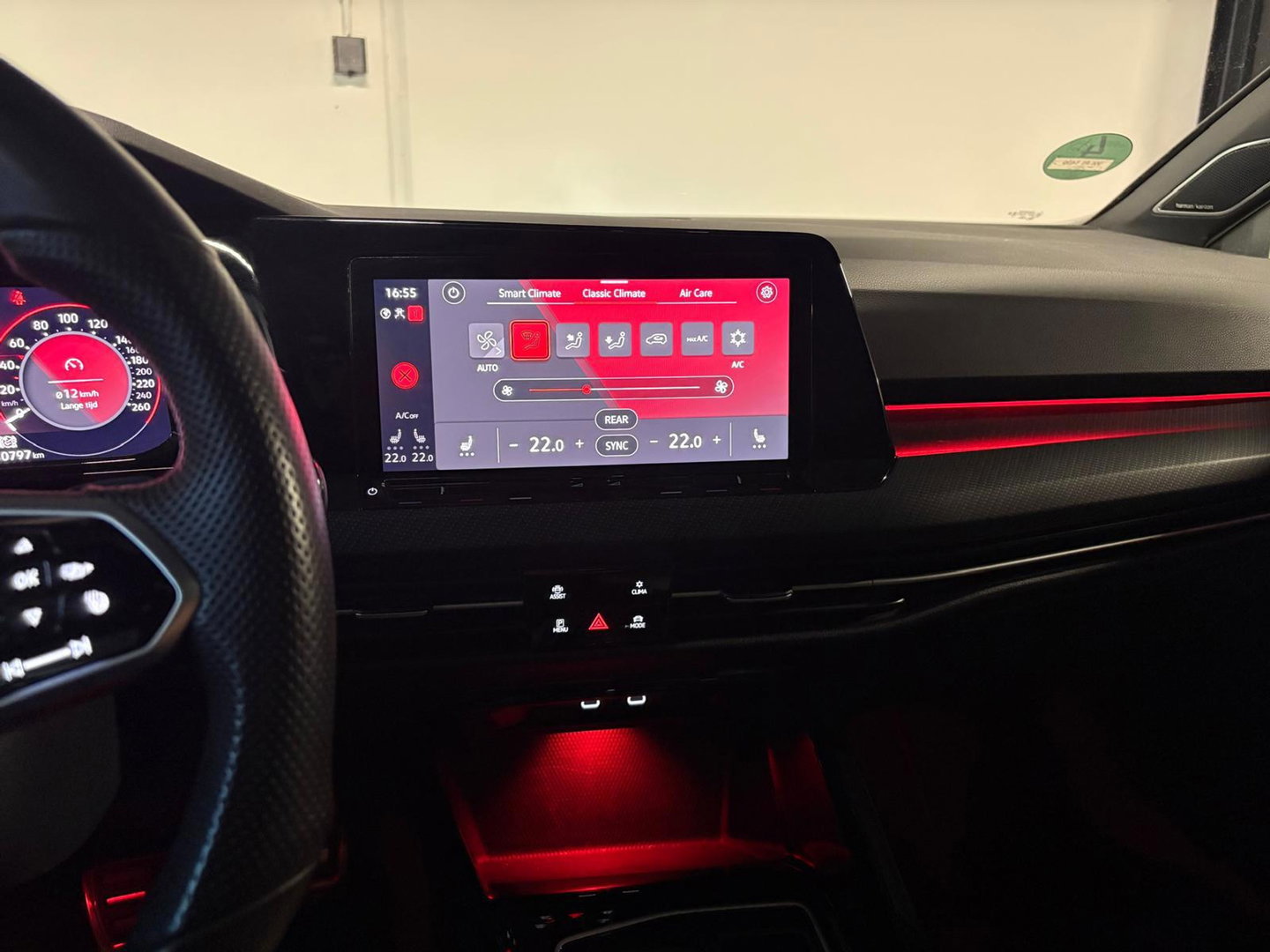 Volkswagen Golf 1.5 eTSI R-Line PANO HUD SFEER VOL'