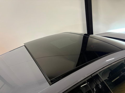 Volkswagen Golf 1.5 eTSI R-Line PANO HUD SFEER VOL'