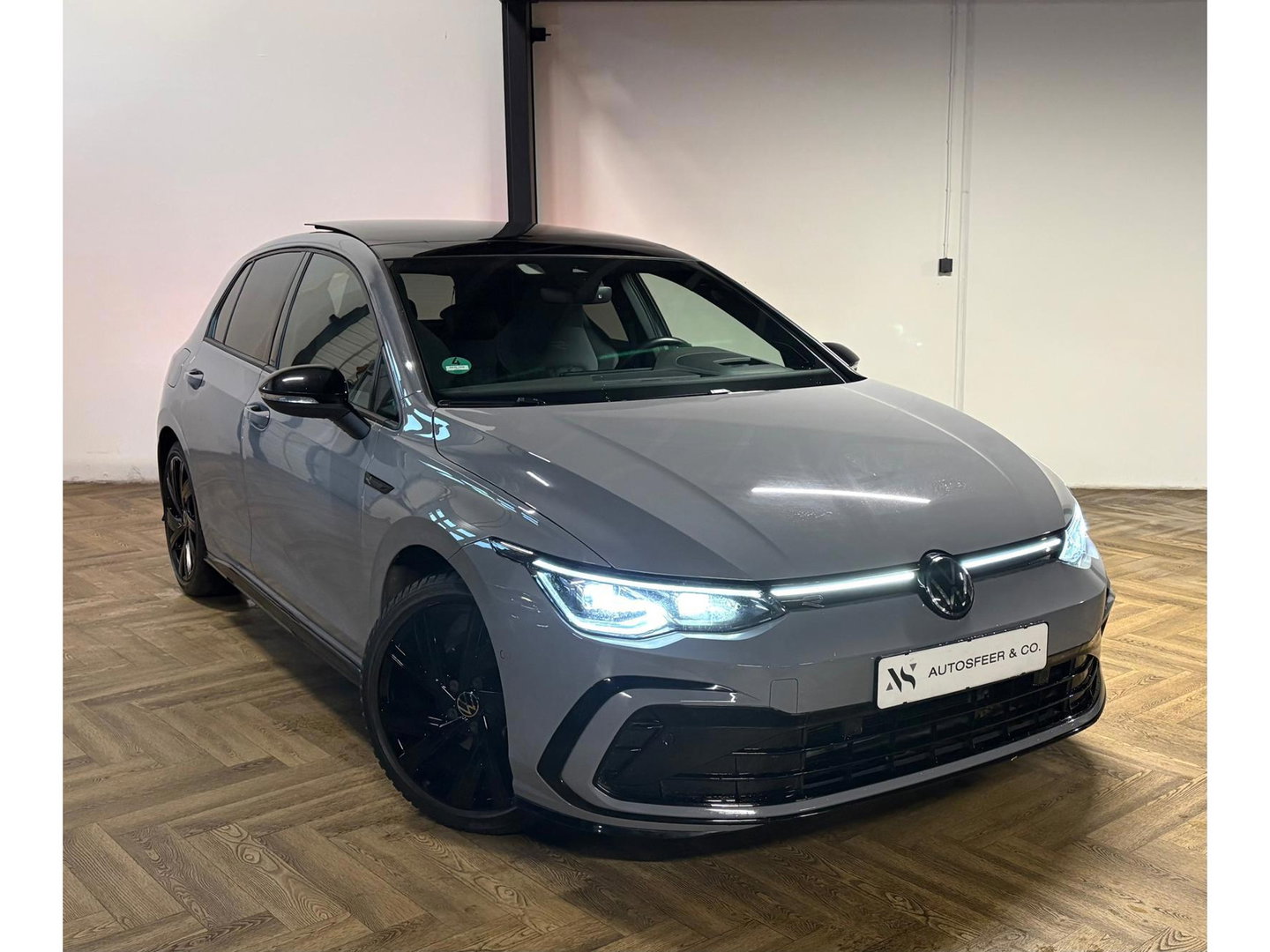 Volkswagen Golf 1.5 eTSI R-Line PANO HUD SFEER VOL'