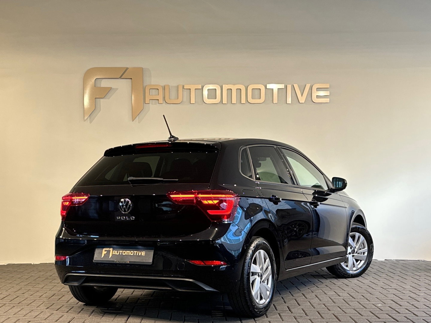Volkswagen Polo 1.0 TSI Style ACC|Dodoehoek|IQ|Stoelverwarming