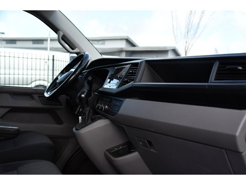 Volkswagen Transporter 2.0 TDI L1H1 30 PB Edition Camera, Adaptieve Cruise, Carplay, Stoelverwarming, 150pk, 2 x Schuifdeur, Standkachel, Trekhaak, Uniek!