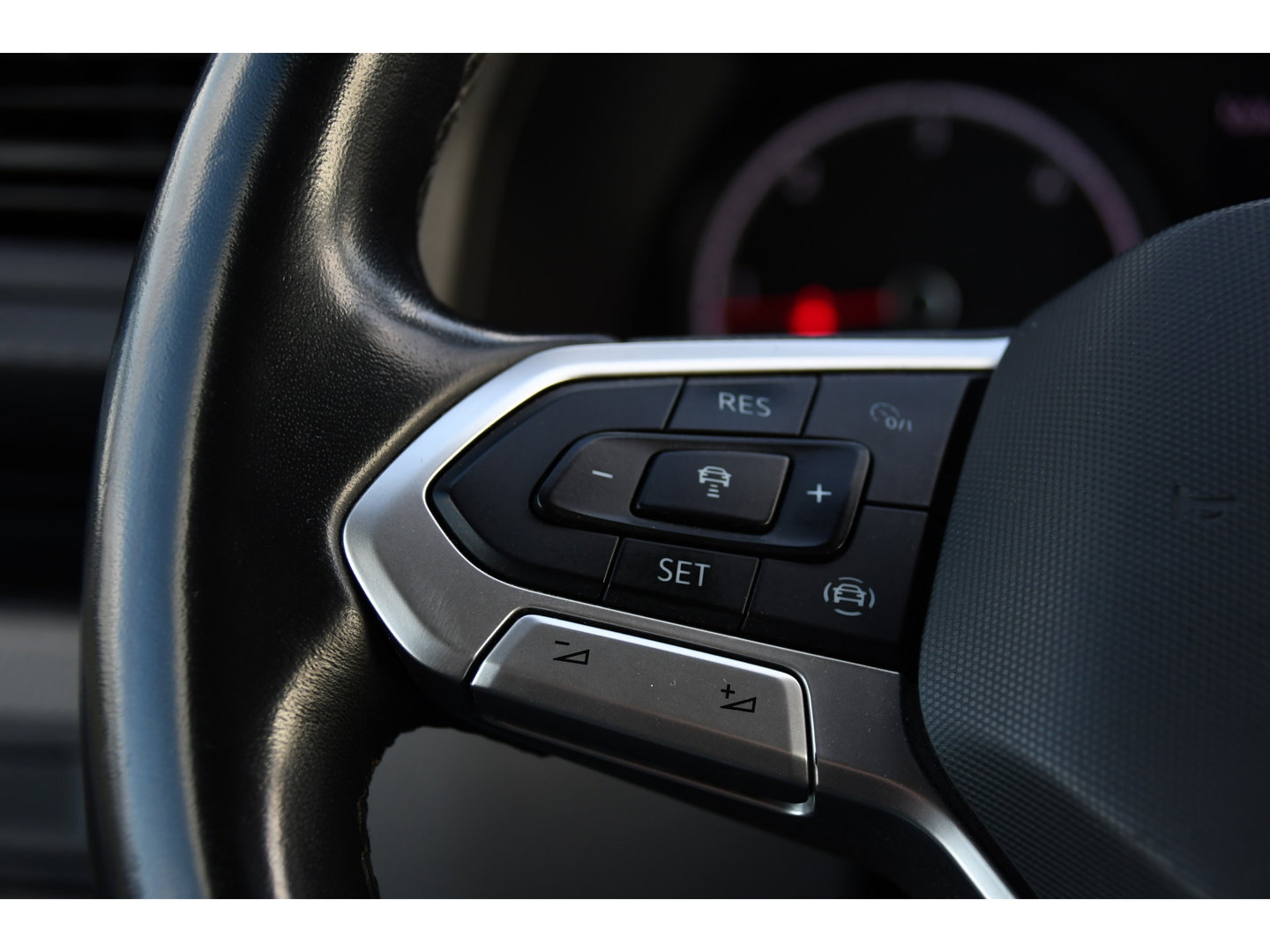 Volkswagen Transporter 2.0 TDI L1H1 30 PB Edition Camera, Adaptieve Cruise, Carplay, Stoelverwarming, 150pk, 2 x Schuifdeur, Standkachel, Trekhaak, Uniek!