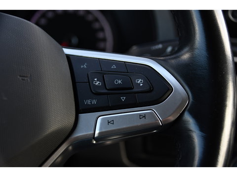 Volkswagen Transporter 2.0 TDI L1H1 30 PB Edition Camera, Adaptieve Cruise, Carplay, Stoelverwarming, 150pk, 2 x Schuifdeur, Standkachel, Trekhaak, Uniek!