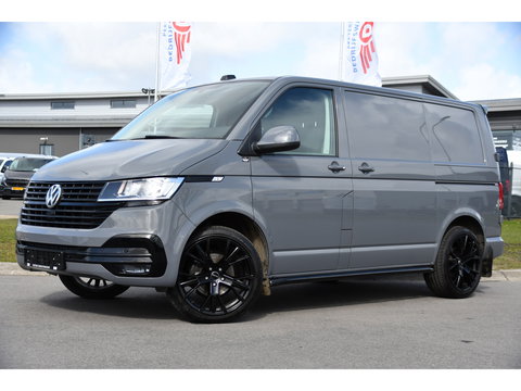Volkswagen Transporter 2.0 TDI L1H1 30 PB Edition Camera, Adaptieve Cruise, Carplay, Stoelverwarming, 150pk, 2 x Schuifdeur, Standkachel, Trekhaak, Uniek!