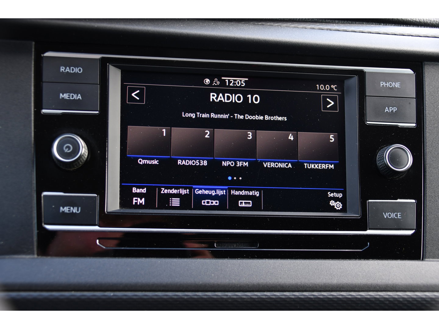 Volkswagen Transporter 2.0 TDI L1H1 30 PB Edition Camera, Adaptieve Cruise, Carplay, Stoelverwarming, 150pk, 2 x Schuifdeur, Standkachel, Trekhaak, Uniek!