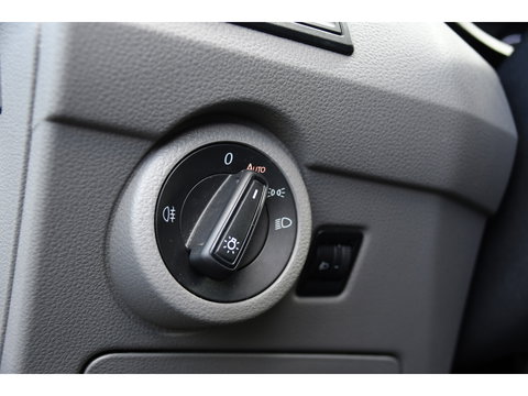 Volkswagen Transporter 2.0 TDI L1H1 30 PB Edition Camera, Adaptieve Cruise, Carplay, Stoelverwarming, 150pk, 2 x Schuifdeur, Standkachel, Trekhaak, Uniek!