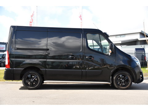 Opel Movano 2.3 Turbo L1H1 Black Edition Camera, Cruise, Carplay, Clima, 150pk, Automaat, Trekhaak, NAVI, Sensoren, Uniek!