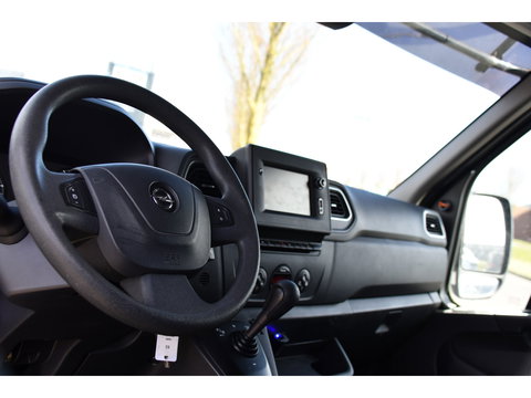 Opel Movano 2.3 Turbo L1H1 Black Edition Camera, Cruise, Carplay, Clima, 150pk, Automaat, Trekhaak, NAVI, Sensoren, Uniek!