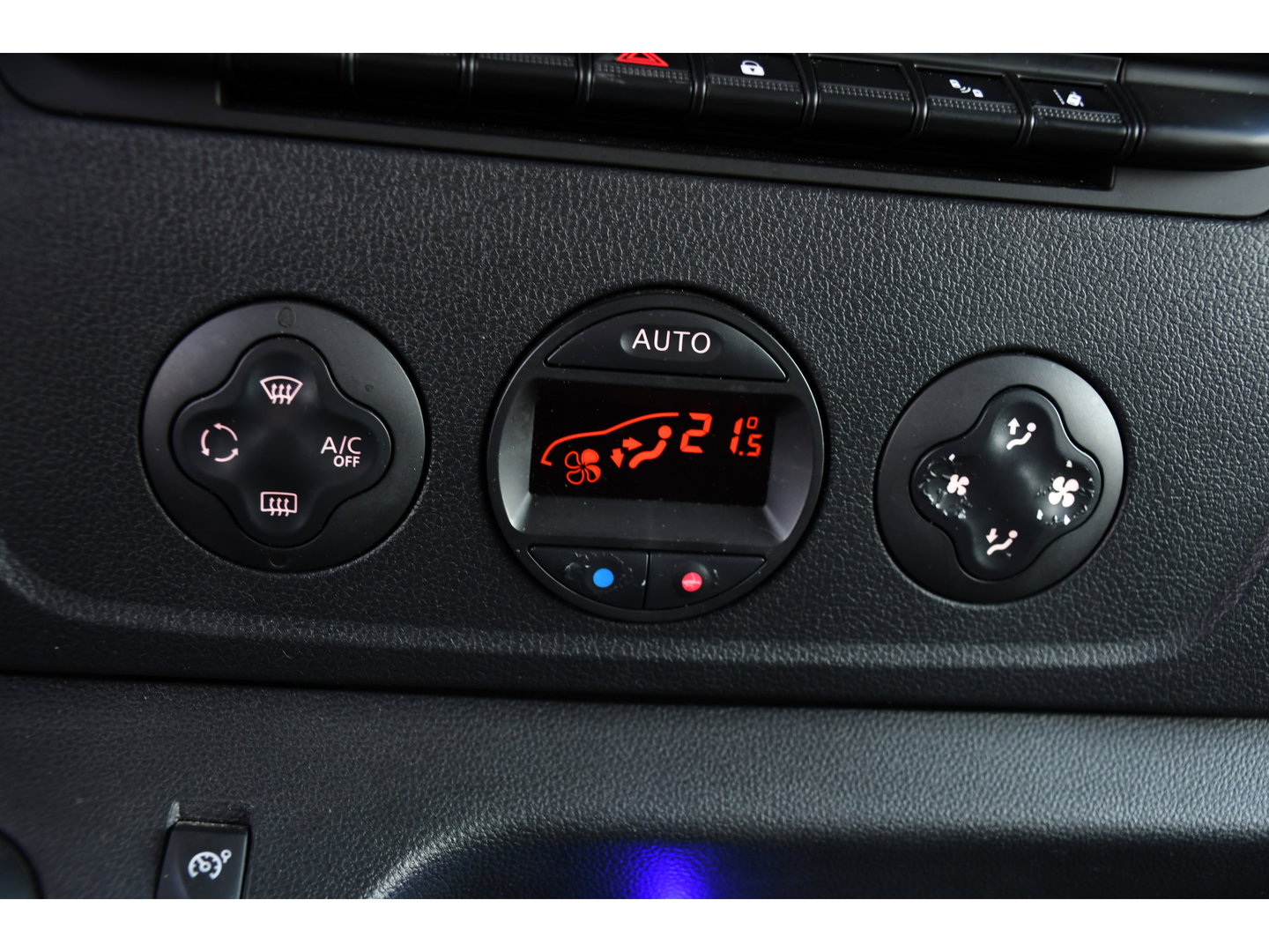 Opel Movano 2.3 Turbo L1H1 Black Edition Camera, Cruise, Carplay, Clima, 150pk, Automaat, Trekhaak, NAVI, Sensoren, Uniek!